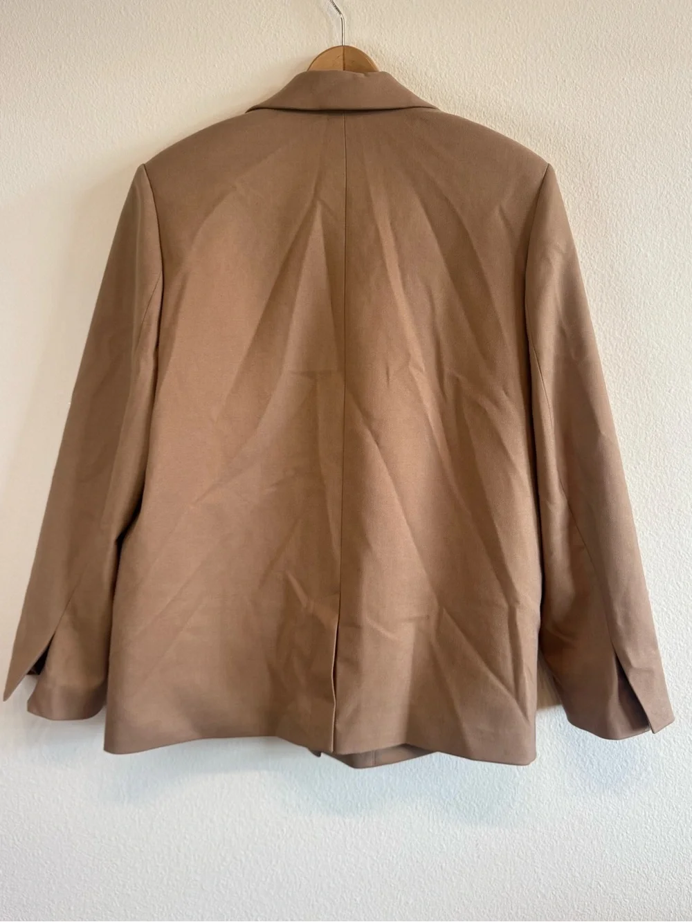 ALO Yoga First Class Blazer Toasted Almond